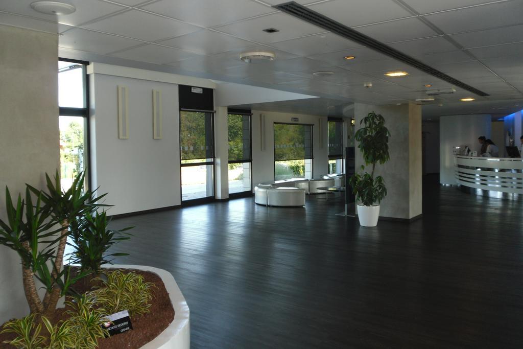 Idea Hotel Milano San Siro Bagian luar foto The lobby of the hotel